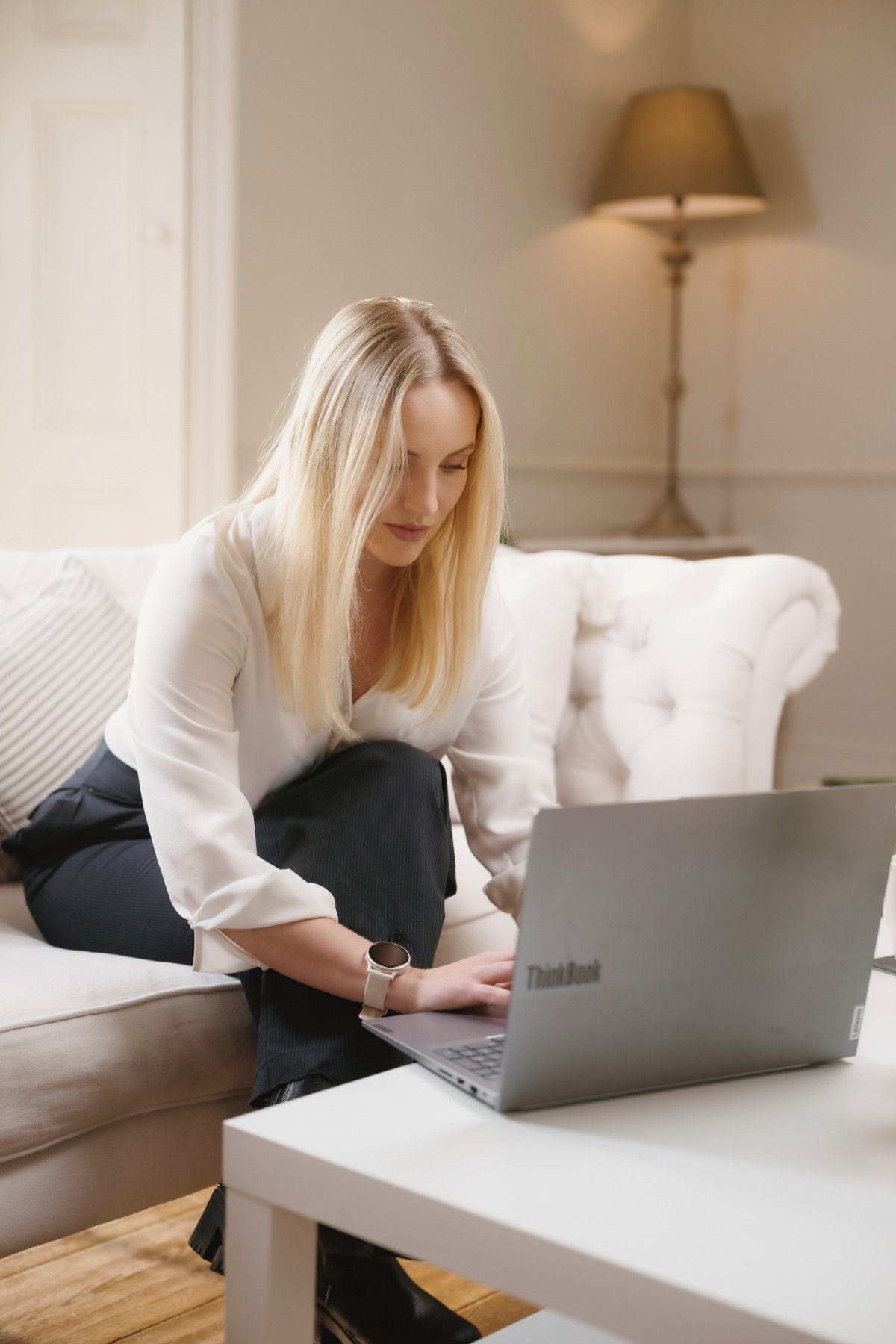 Rachel Turnbull, CBT therapist in Norwich, working from her home office